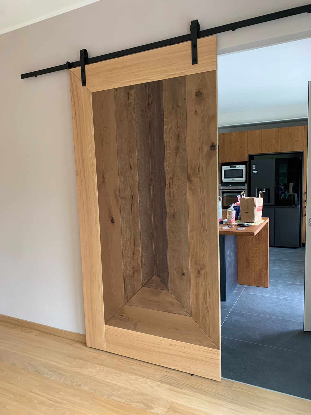 Porta in legno su misura — Giovanni Conti Interior Design