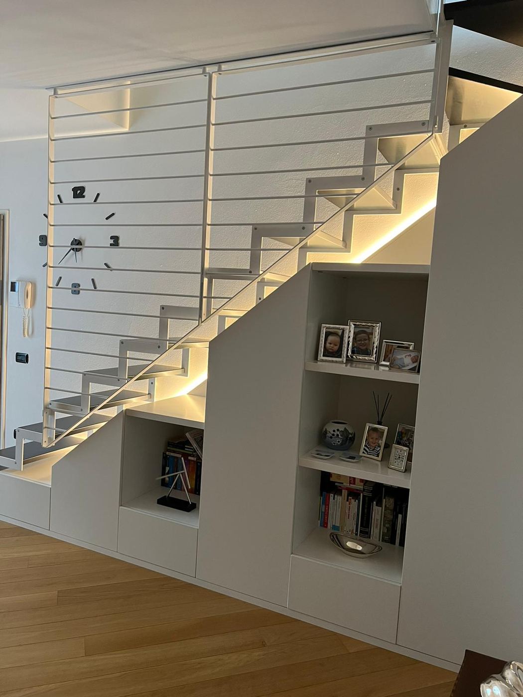 Scale, sottoscala e vani attrezzati — realizzazione 1, Giovanni Conti Interior Design