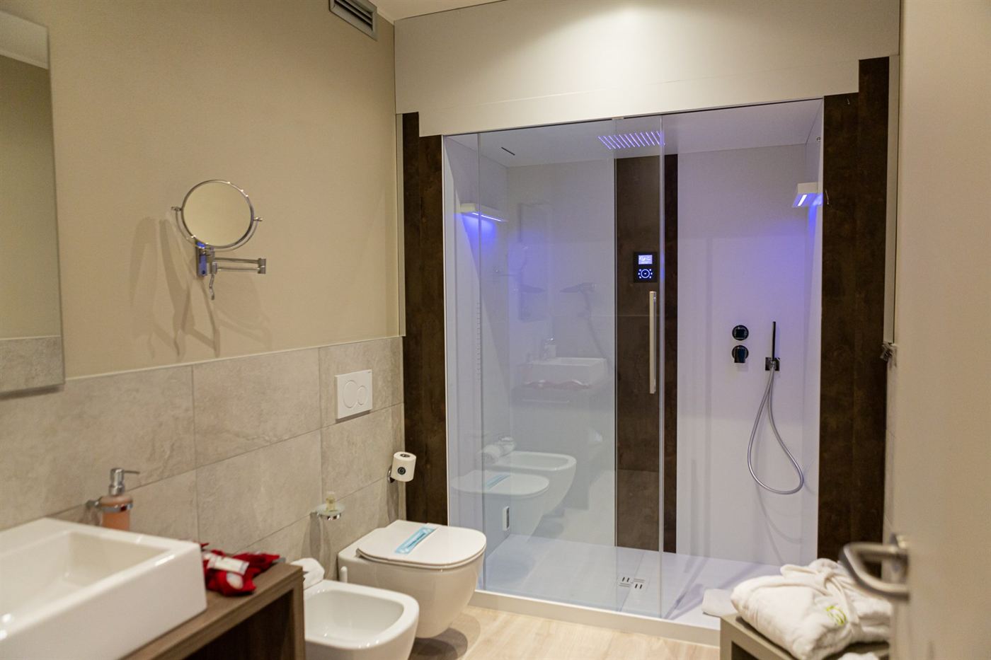 Mobili bagno su misura — realizzazione 8, Giovanni Conti Interior Design