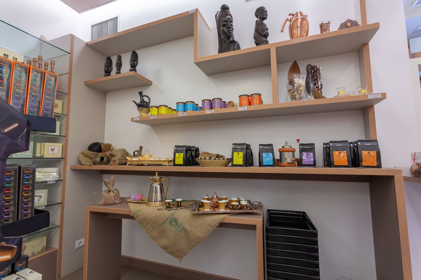 Arredo per negozi e contract — realizzazione 5, Giovanni Conti Interior Design