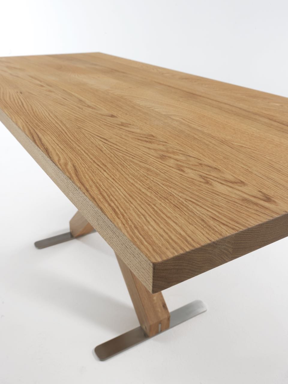 Tavolo in legno massello — Giovanni Conti Interior Design
